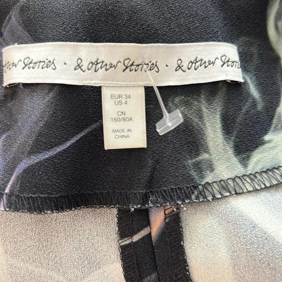 & OTHER STORIES Fumé Print Dress Elbow Length Sleeve V-Neck Black Size 4 - Picture 9 of 16
